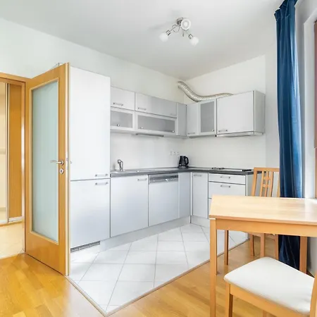 Cozy Retreat Near Botice Meanders